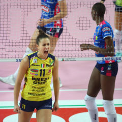 IMOCO VOLLEY DOMENICA “TESTA-CODA” IN CASA DEL CLUB ITALIA -LE PAROLE DI ANNA DANESI E COACH SANTARELLI