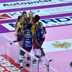 IMOCO VOLLEY, SI TORNA IN CAMPIONATO: DOMANI L’INFRASETTIMANALE A PERUGIA (20.30 diretta LVFTV e PMGSport)