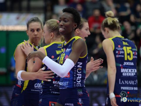 LA PRIMA DEL 2020 AL PALAVERDE: DOMENICA ORE 17.00 IMOCO VOLLEY-LARDINI FILOTTRANO – LE DICHIARAZIONI DI COACH SANTARELLI