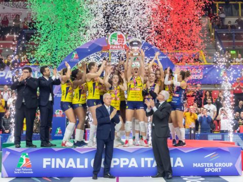 LA COPPA ITALIA E’ DELLE PANTERE!! IMOCO-UNET 3-0, E’ IL TERZO TROFEO STAGIONALE!!