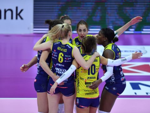 SABATO IMOCO VOLLEY-BANCA VAL SABBINA BRESCIA A PORTE CHIUSE AL PALAVERDE (diretta Rai Sport e LVF TV)