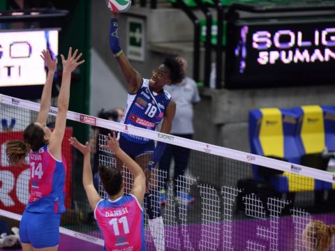 IL TOUR DE FORCE DELLE PANTERE…CONTINUA!  DOMANI IMOCO VOLLEY ALLA QUINTA GARA IN OTTO GIORNI: BIG MATCH A MONZA (20.45, Rai Sport)