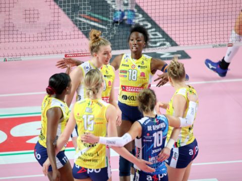 SUPERFINAL -1, A.CARRARO IMOCO CONEGLIANO-VAKIFBANK ISTANBUL DOMANI ALLE 17.00 PER IL TITOLO EUROPEO – PARLANO COACH SANTARELLI E ASIA WOLOSZ