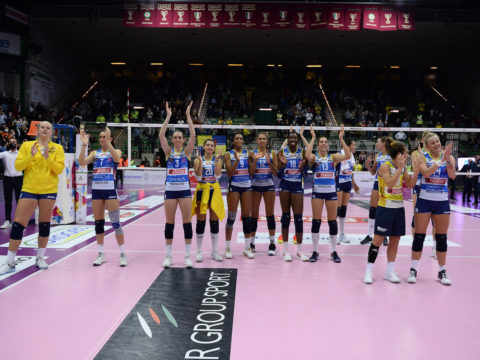 PROSECCO DOC IMOCO VOLLEY SABATO ANCORA IN TRASFERTA SUL CAMPO DI MONZA – QUINTA DI CAMPIONATO PER LE PANTERE IMBATTUTE