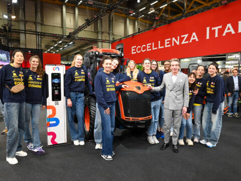 OGGI “GITA” A BOLOGNA, LA SQUADRA ALL’EIMA OSPITE NELLO STAND DI A.CARRARO