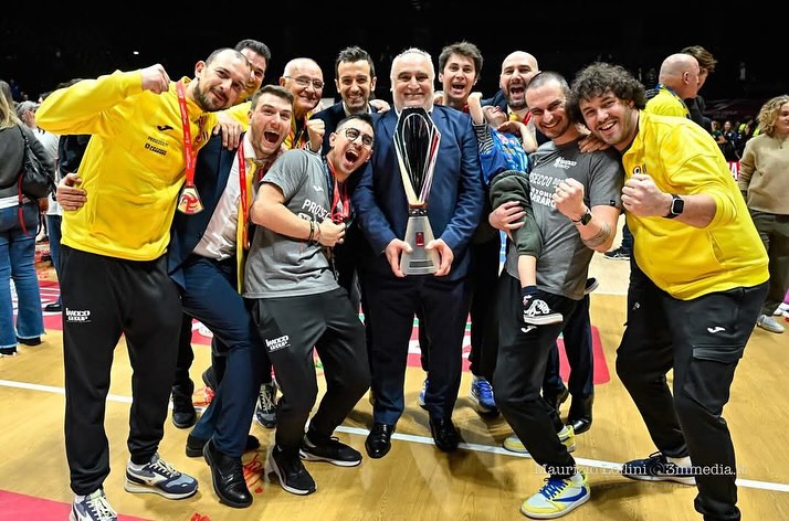 CONFERMATO DANIELE SANTARELLI, IL COACH DEI RECORD! UNA NOVITA’ NELLO STAFF ’25/26