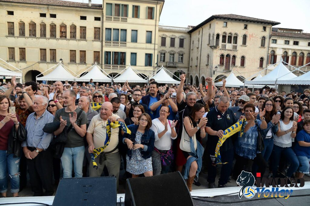 PRESENTAZIONE CAMPAGNA ABBONAMENTI LUNEDì ALLE 18.30! PIAZZA CIMA, CONEGLIANO, LOCANDA MEZZOSALE
