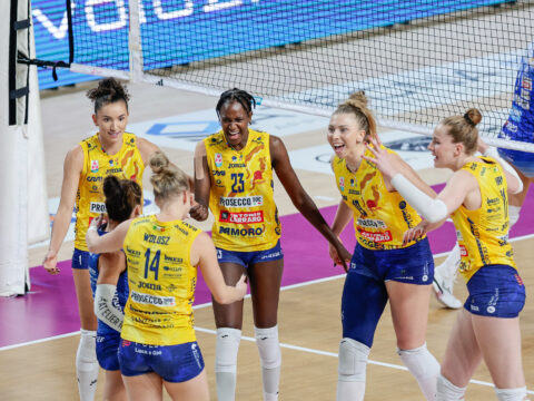 VITTORIA NELLA CLASSICA! LE PANTERE BATTONO NOVARA AL PALA IGOR (3-0)