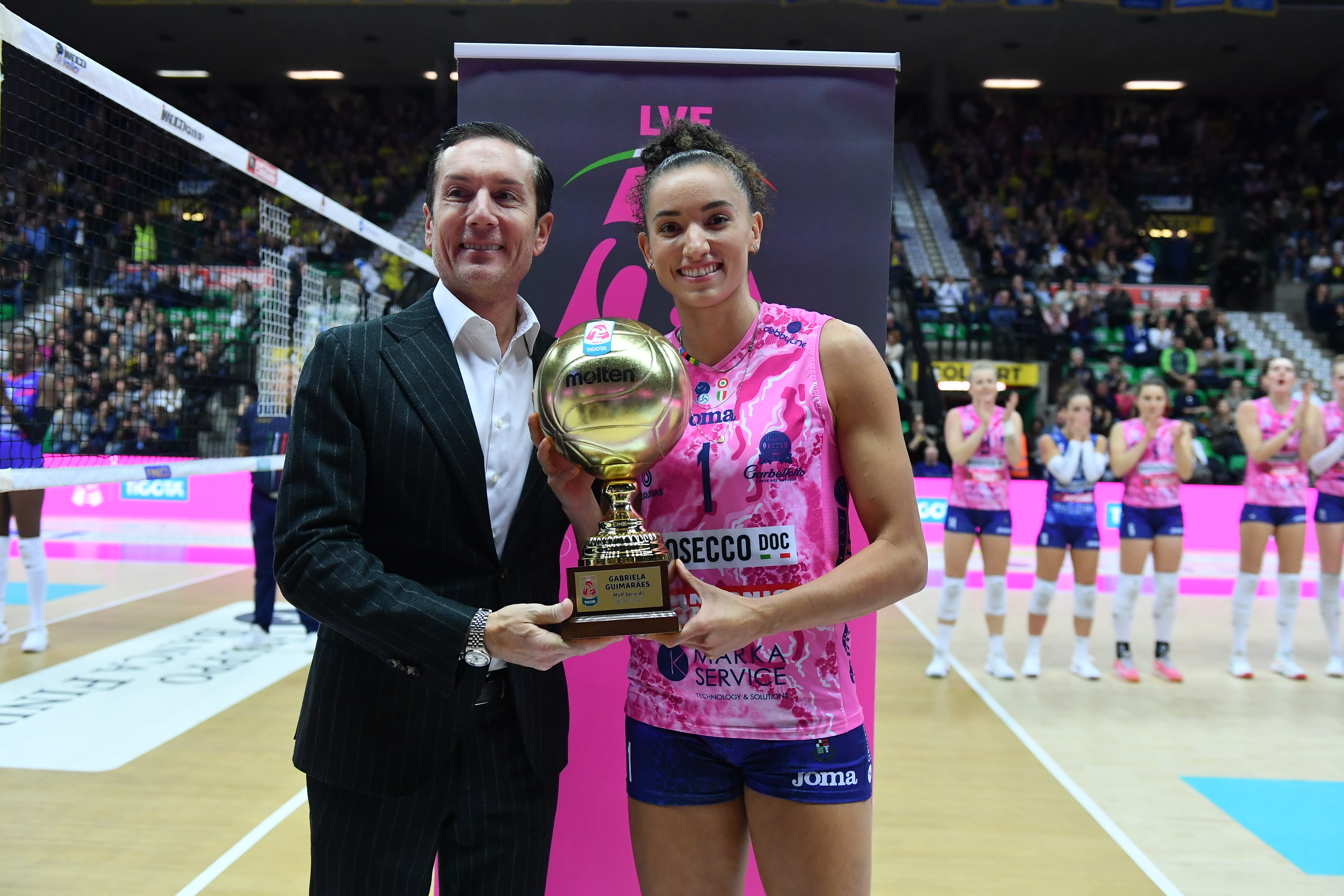 Prosecco DOC A.Carraro Imoco Volley vs Numia Vero Volley Milano (20h30)