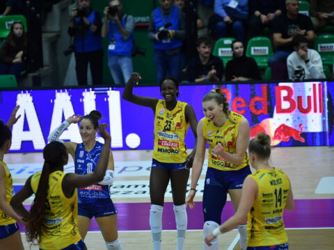 头和心普罗塞克文档！黑豹队对阵瓦列福利亚队直到最后 （3-1）