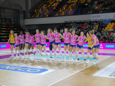 BLITZ FIORENTINO CON DOPPIO SUCCESSO, REGULAR SEASON IN CASSAFORTE! PANTERE PERFETTE ANCHE CONTRO IL BISONTE (3-0)