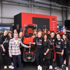 PANTERE MANIA ALLA FIERAGRICOLA DI VERONA NELLO STAND ANTONIO CARRARO- 400 TIFOSI GIALLOBLÙ ACCOLTI DAL PATRON MAURIZIO MASCHIO