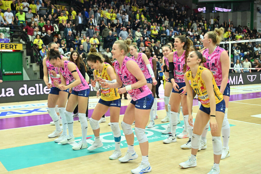 A NOVARA NEL CUORE DELLE SEMIFINALI, PANTERE A CACCIA DI G2 SUL CAMPO DELL’IGOR DOMANI (h 21.15, diretta RAI SPORT e DAZN)