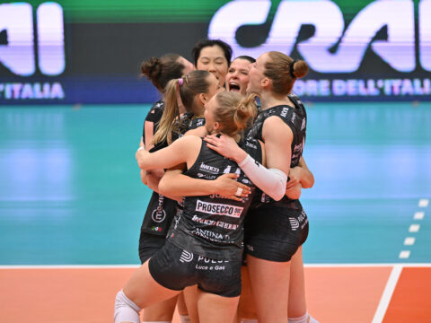 ISTANBUL, ARRIVIAMO! PANTERE ANCORA ALLE F4 DI CHAMPIONS, LO ZEREN VINCE AL PALAVERDE (2-3)