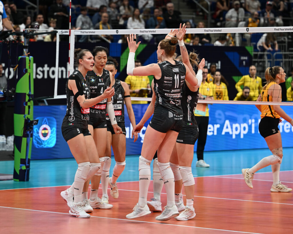 MARATONA A ISTANBUL, HA LA MEGLIO IL VAKIF AL TIE-BREAK- PANTERE DOMANI IN CAMPO PER GIOCARSI IL 3° POSTO IN CHAMPIONS LEAGUE
