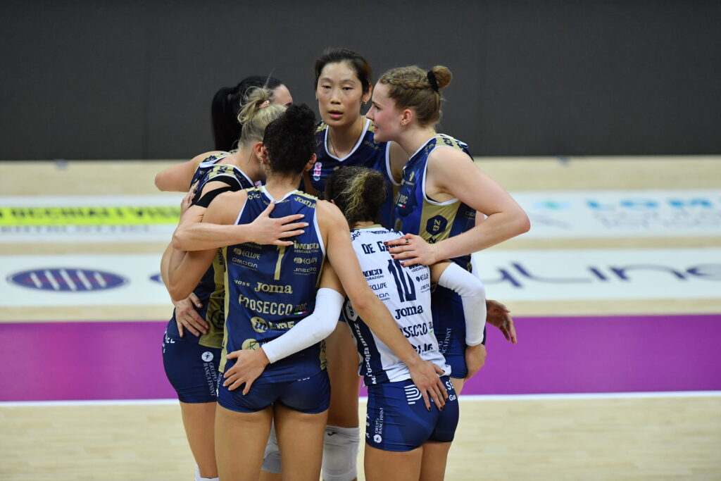 PRIMO SET A TUTTO MURO, PANTERE IMMACOLATE ANCHE CONTRO L’UYBA AL PALAVERDE (3-0)